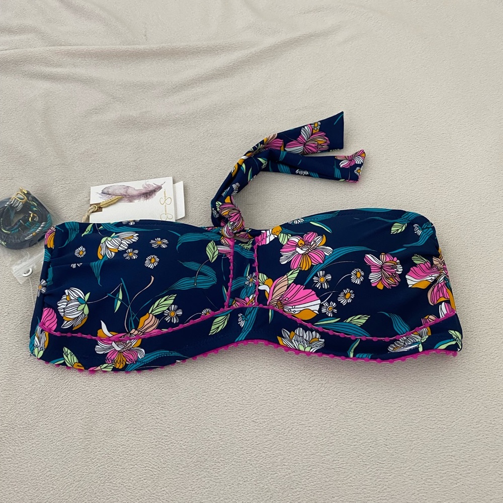 Jessica Simpson Bandeau Bikini top with removable straps.  Blue Floral.  NWT
